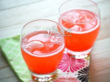 喝什么果汁能减肥西瓜凤梨柠檬汁