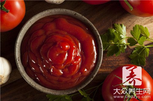 炸薯条不冷冻的做法。