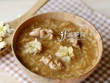 减肥早餐,核桃松仁粟米羹 减肥早餐,核桃松仁粟米羹