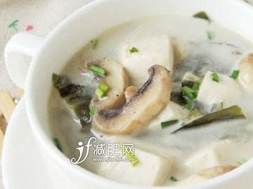 蘑菇排毒汤