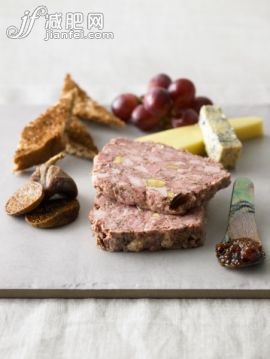饮食,食品,肉,盘子,午餐_135582309_Duck pistachio terrine_创意图片_Getty Images China