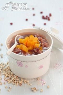 食品,美味,甘薯,薏米,粥_9fbe23699_红薯薏米粥_创意图片_Getty Images China