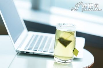 沟通,白昼,工作场所,计算机,笔记本电脑_97432762d_工作场景_创意图片_Getty Images China