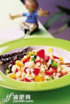 水果,炒,米,食品,室内_a7a19e32a_水果拌饭_创意图片_Getty Images China