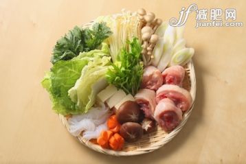 褐色,砂锅菜,白菜,烹调,食品_gic12781634_Japanese style casserole_创意图片_Getty Images China