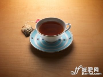 饮食,数字,影棚拍摄,茶,替代医药_108365726_Bulls eye Teacup_创意图片_Getty Images China