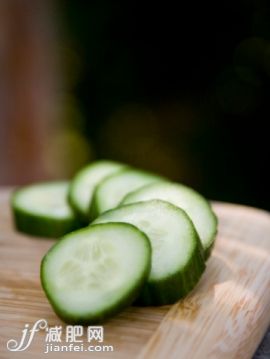 食品,影棚拍摄,室内,整齐的,健康生活方式_90796502_sliced cucumber_创意图片_Getty Images China 食品,影棚拍摄,室内,整齐的,健康生活方式_90796502_sliced cucumber_创意图片_Getty Images China