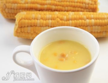玉米,饮食,影棚拍摄,蔬菜,摄影_498162859_Corn soup_创意图片_Getty Images China