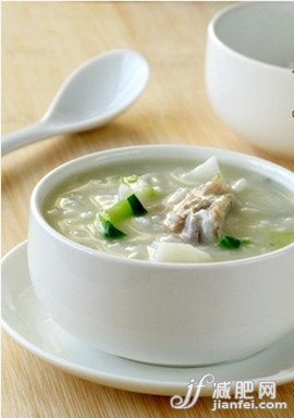 每餐喝一碗减肥粥有效控制总热量