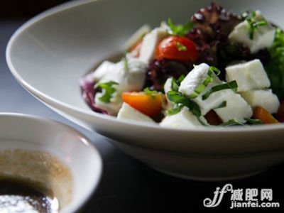 点击图片进入第一页