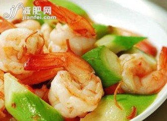 简单丰胸—对虾通草丝瓜汤