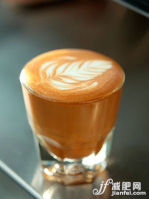 一些咖啡饮料热量很高