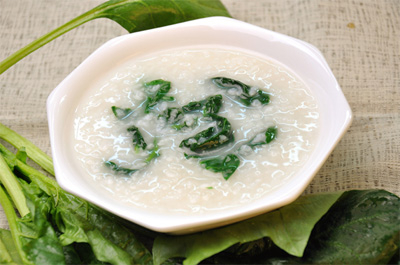 菠菜粥减肥食谱 营养丰富促进代谢