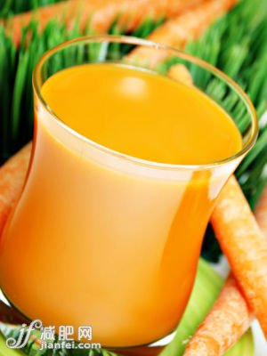 鲜榨胡萝卜汁