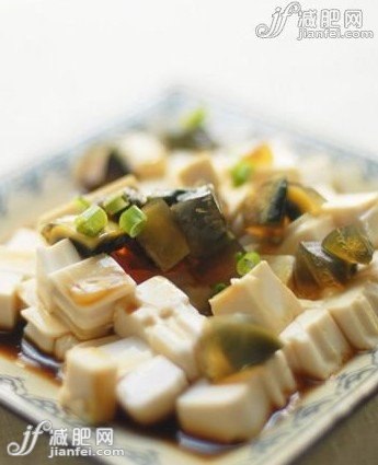 春季忙减肥 清脂柚子越吃越瘦