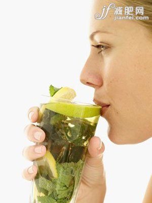 8食物彻底扫光女人体内毒素