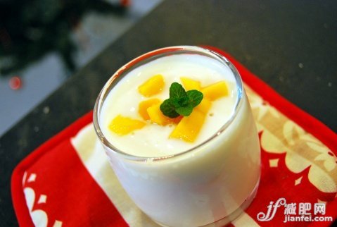 酸奶水果巧搭配吃出苗条身材