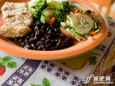 黑豆和豆腐益处多