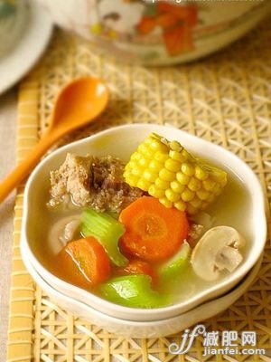 玉米海带龙骨汤