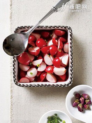 黄豆鸡胗樱桃萝卜汤