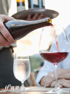 花草红酒瘦脸秘方