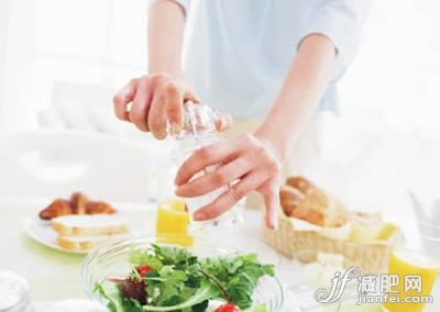  早餐排毒让你无毒一身"轻" 