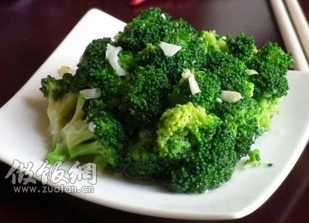 蒜蓉西兰花的做法