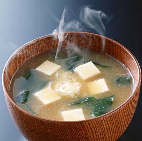 秋季减肥消脂养生汤推荐：山斑鱼豆腐瘦肉汤