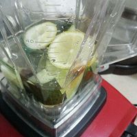 黄瓜柠檬汁的做法图解2
