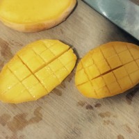 减肥甜品&mdash;芒果酸奶昔的做法图解3