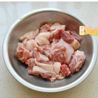 超级劲爆香辣过瘾【干锅连藕鸭】的做法图解1