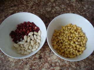 美白减肥&mdash;&mdash;红豆花生豆浆的做法步骤：3