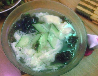 黄瓜鸡蛋紫菜汤
