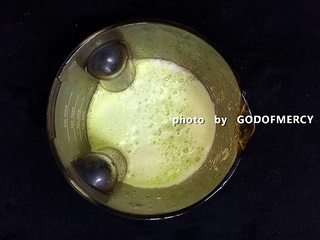 夏季美腿物语：自制瘦腿的柠檬苦瓜汁的做法步骤：6