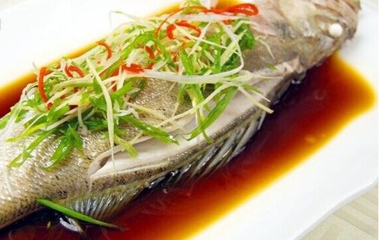 清蒸鲈鱼