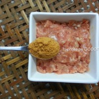 番茄鸡脯肉圆子汤的做法图解2