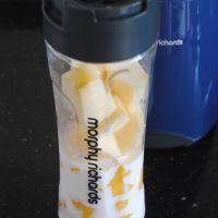 芒果思慕雪#黑人牙膏多效护理一招制胜#的做法图解2