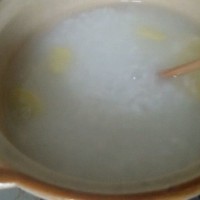 瘦身养颜青（黄）瓜粥的做法图解3