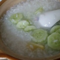 瘦身养颜青（黄）瓜粥的做法图解5