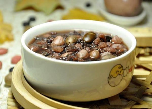 推荐花生的4种减肥吃法    瘦身减肥食谱大全