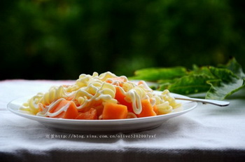 木瓜拌意粉步骤3