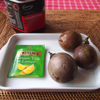 百香果蜂蜜绿茶的做法图解1