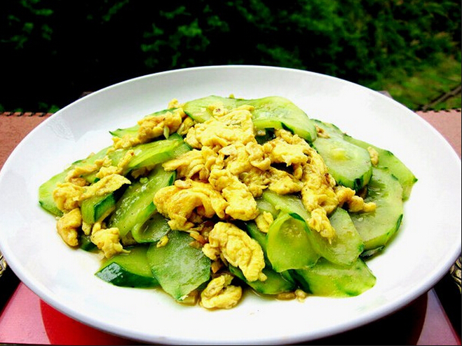 清凉夏天减肥美食---黄瓜炒鸡蛋 瘦身减肥食谱大全