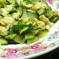 黄瓜炒鸡蛋，清凉夏天减肥美食的做法图解6