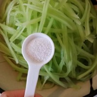 低热量减肥菜【爽口莴笋丝】的做法图解4