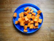 红豆南瓜银耳羹的做法步骤2