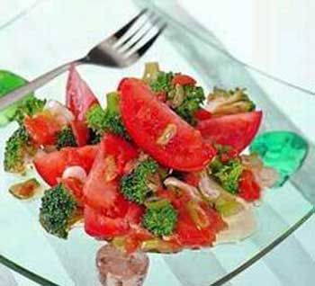 西红柿炒西兰花的做法  瘦身减肥食谱大全