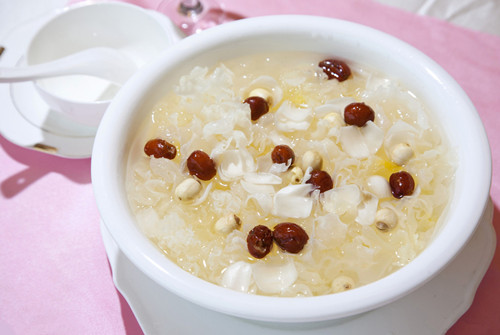 夏季减肥美容汤 滋养肌肤又瘦身