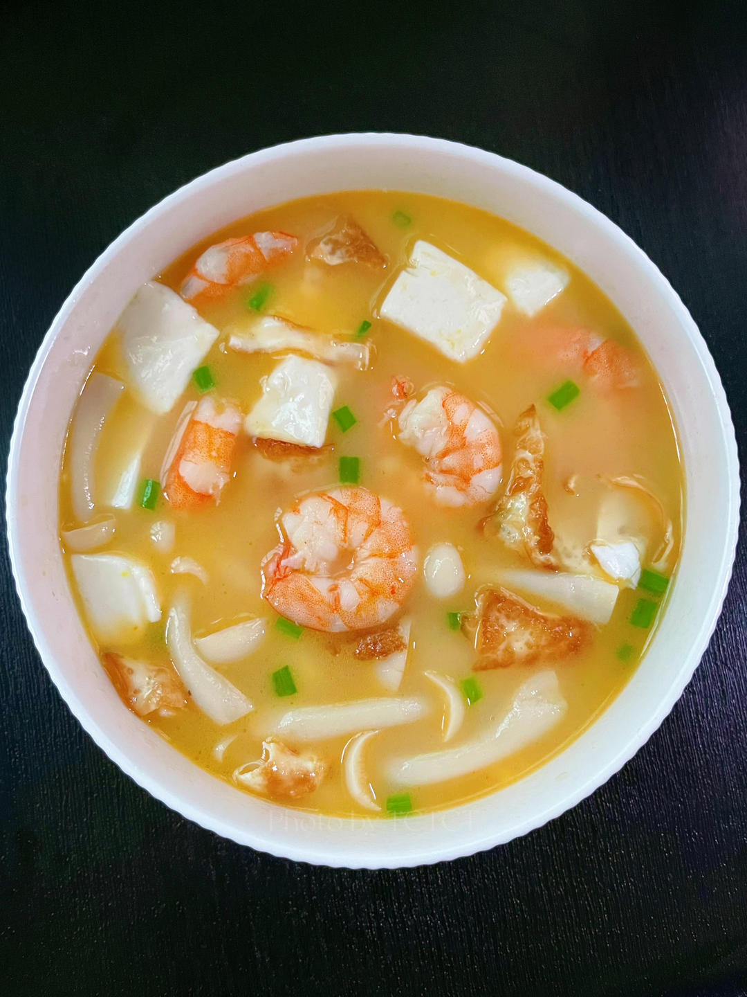 鲜虾菌菇豆腐汤的做法 步骤8