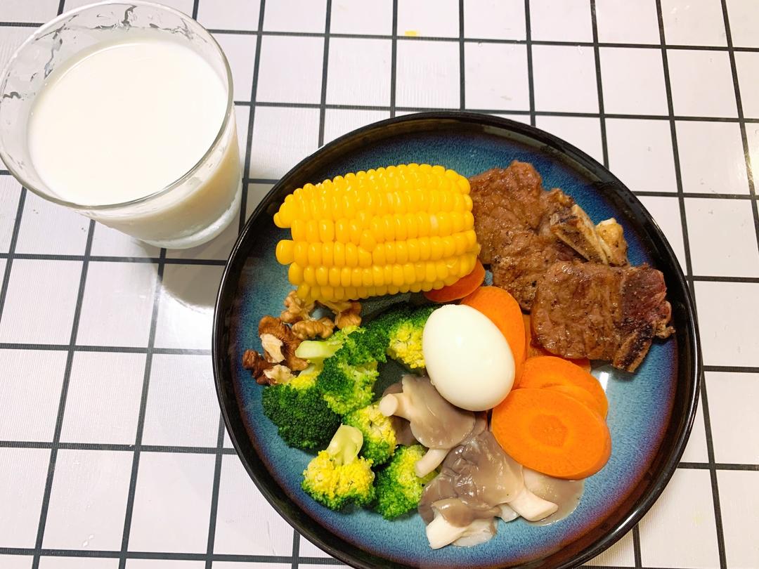 30天成功减重8斤，自己搭配的减脂餐（一）的做法 步骤1